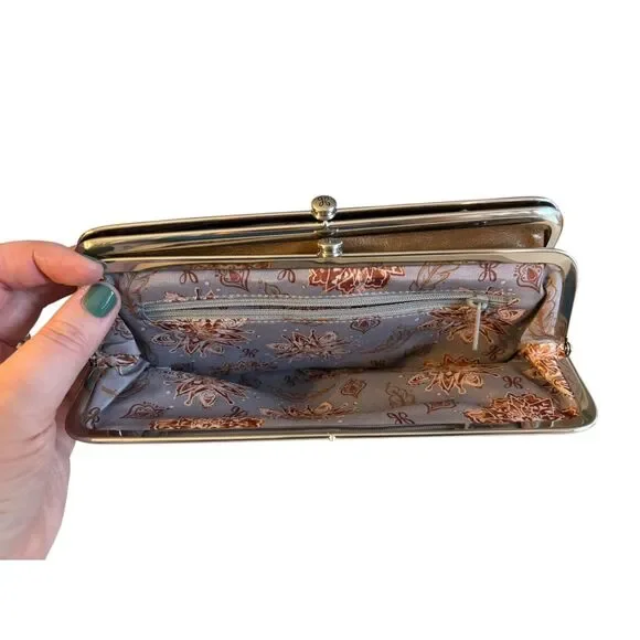 Hobo Brown Leather Lauren Clutch-Wallet - Picture 6 of 9